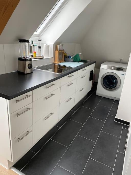 Gemuetliche & Zentrale Wohnung In Der Stadt Zuerich Esterno foto